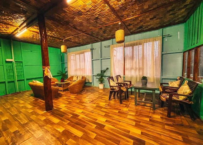 Lungzhong Retreat Silk Route