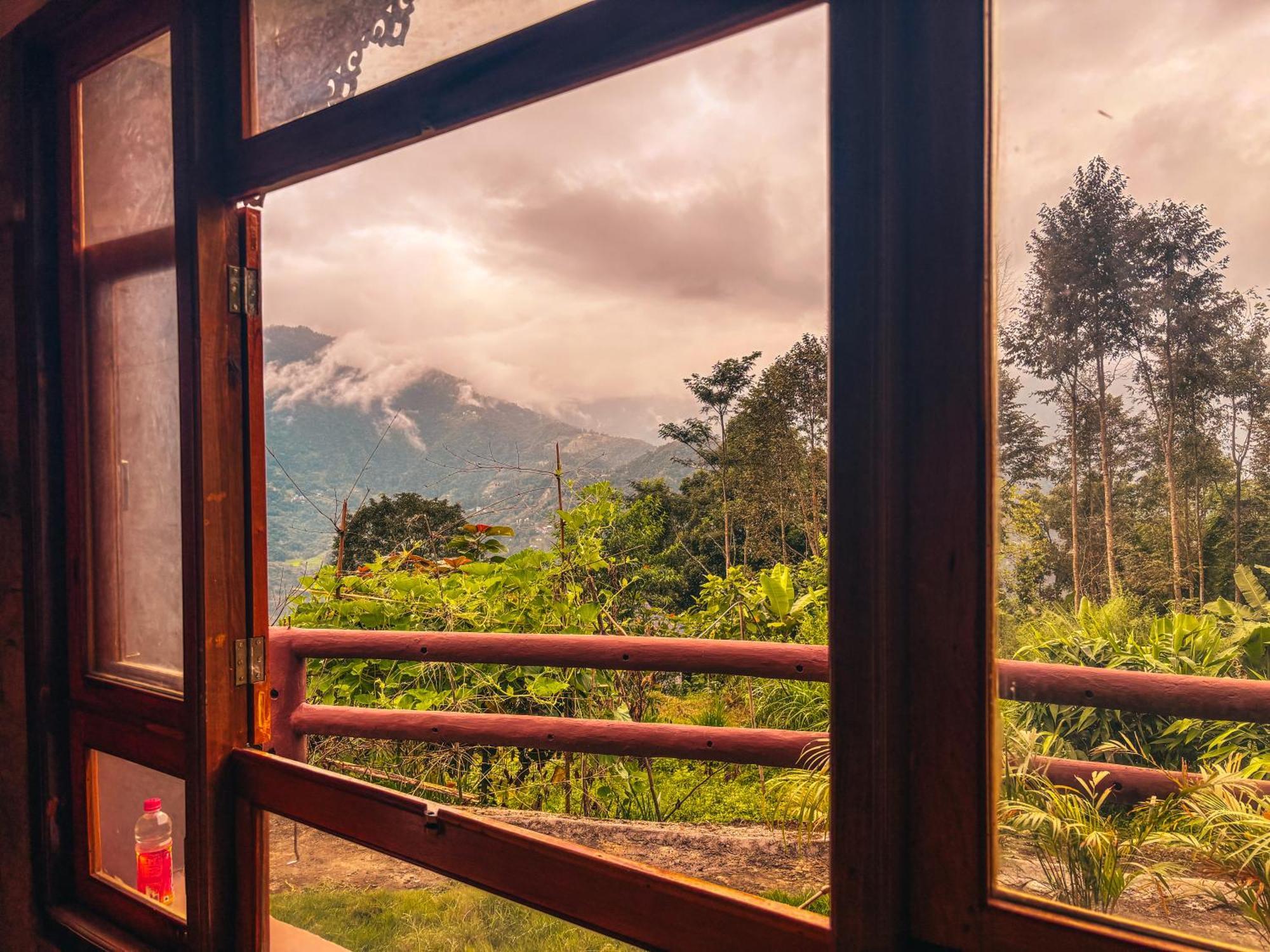 Lungzhong Retreat Silk Route Lodge Rongli