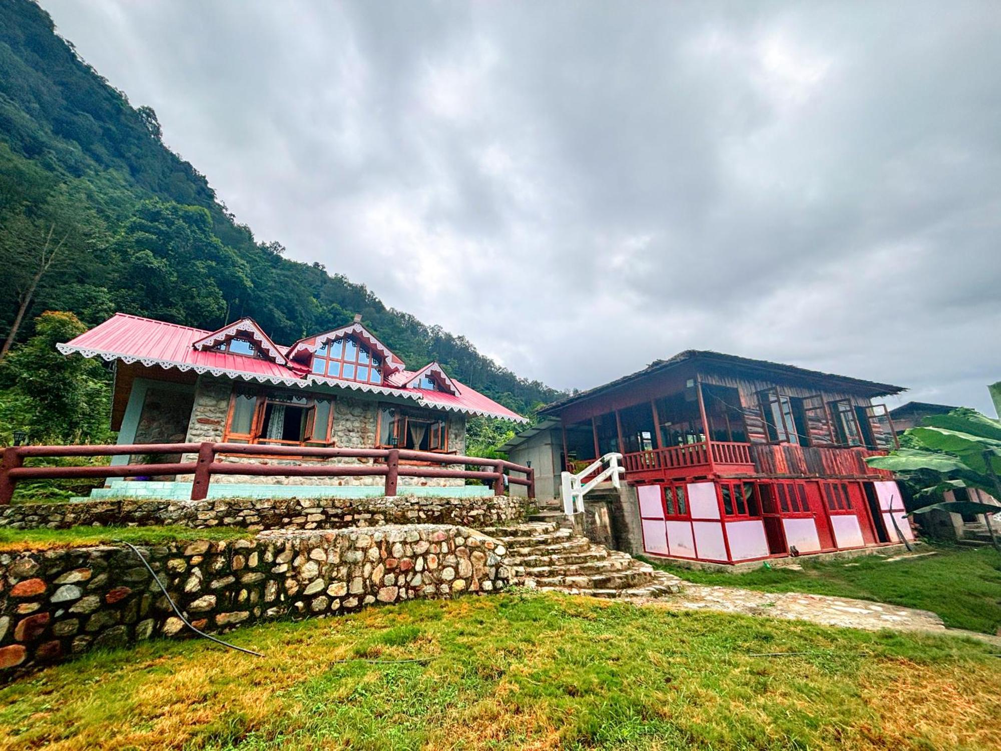 Lungzhong Retreat Silk Route Lodge Rongli