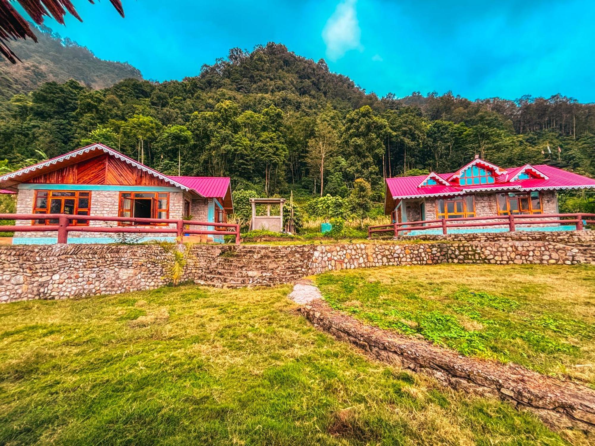 Lungzhong Retreat Silk Route Lodge Rongli